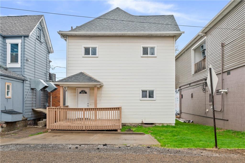 872 4th Avenue Coraopolis, PA 15108 - Photo 25 of 26