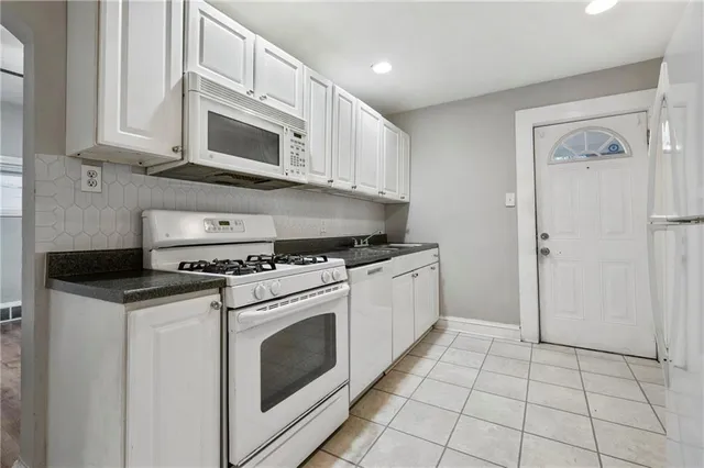 $125,000 | 872 4th Avenue, Coraopolis, PA 15108