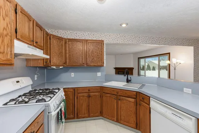 $495,000 | 5075 Windybrook Drive Southwest, Wyoming, MI 49418