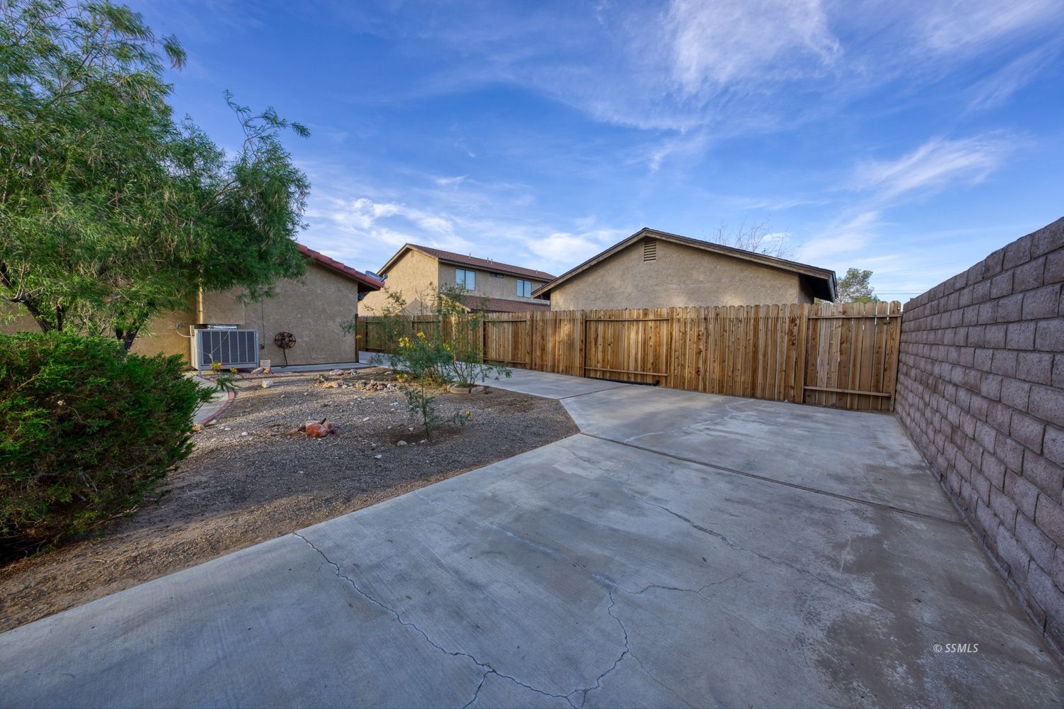 1113 West Evelyn Court Ridgecrest, CA 93555 - Photo 40 of 44