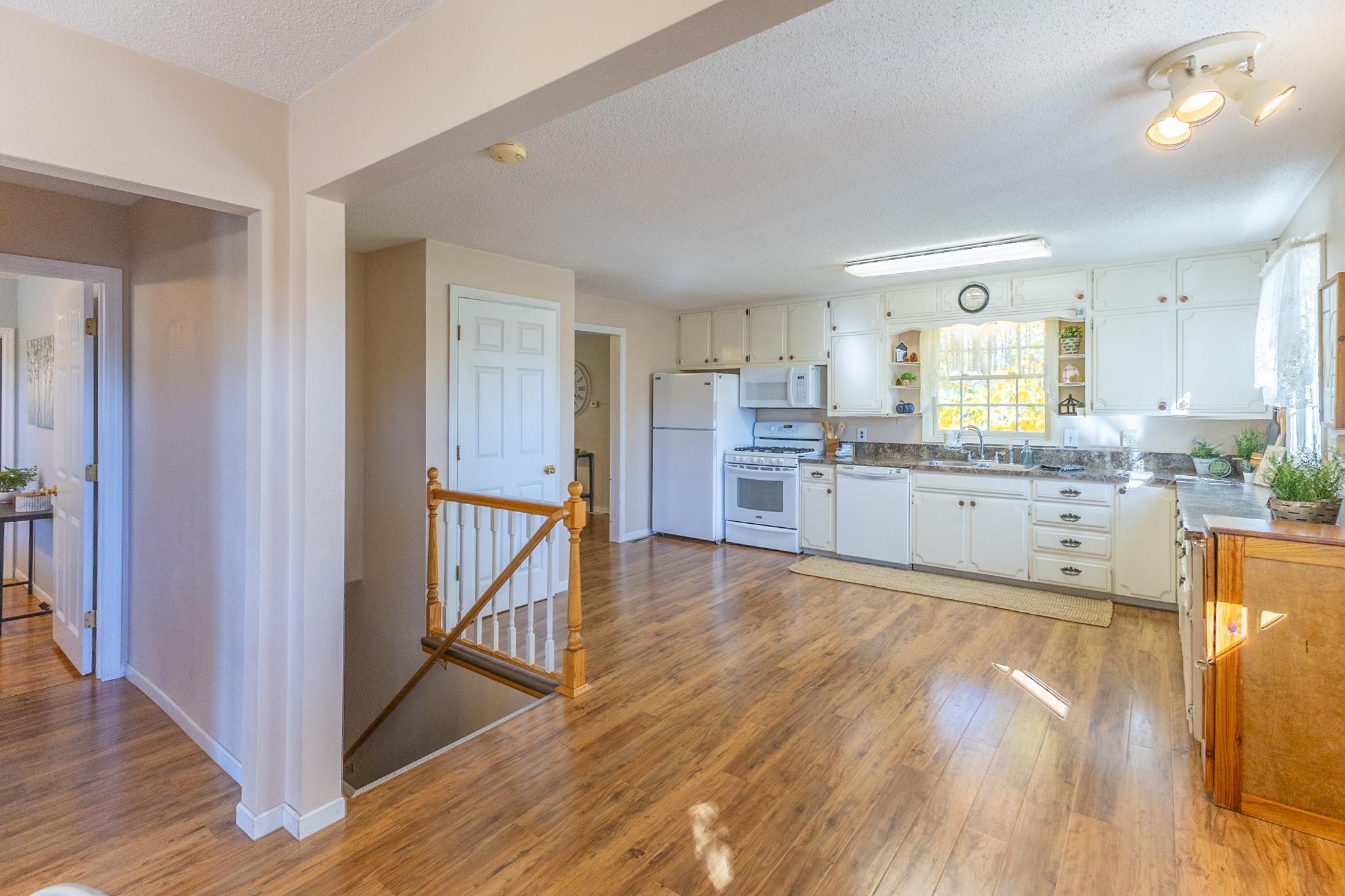 2422 Sumac Road Northeast Bemidji, MN 56601 - Photo 11 of 72 Gallery Image 11