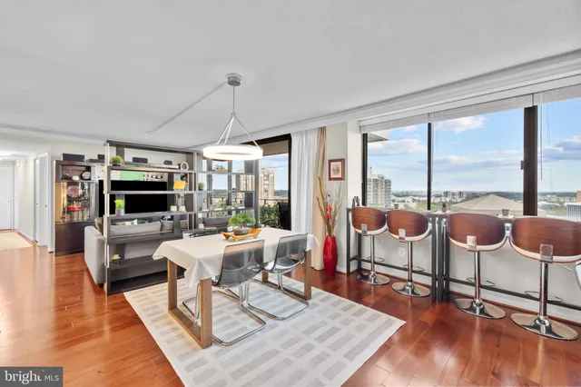 $627,000 | 6301 Stevenson Avenue, Unit 1517, Alexandria, VA 22304