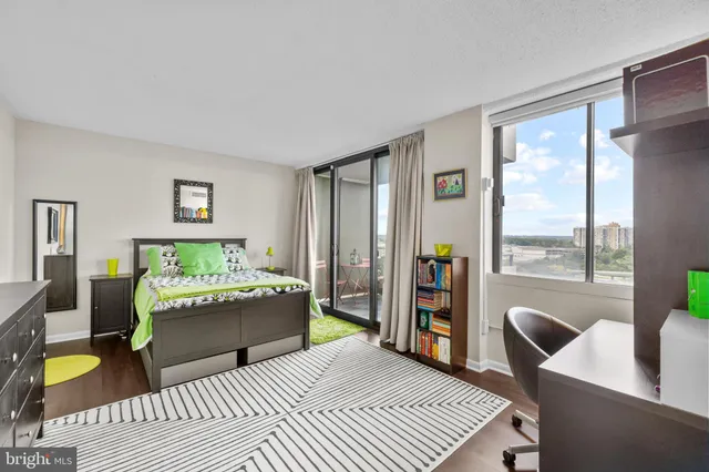 $627,000 | 6301 Stevenson Avenue, Unit 1517, Alexandria, VA 22304