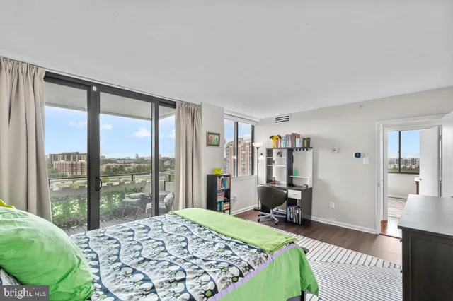 $627,000 | 6301 Stevenson Avenue, Unit 1517, Alexandria, VA 22304