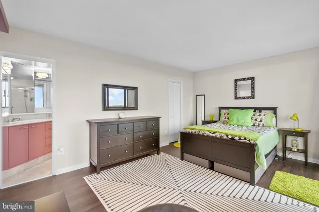 $627,000 | 6301 Stevenson Avenue, Unit 1517, Alexandria, VA 22304