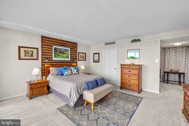 $627,000 | 6301 Stevenson Avenue, Unit 1517, Alexandria, VA 22304