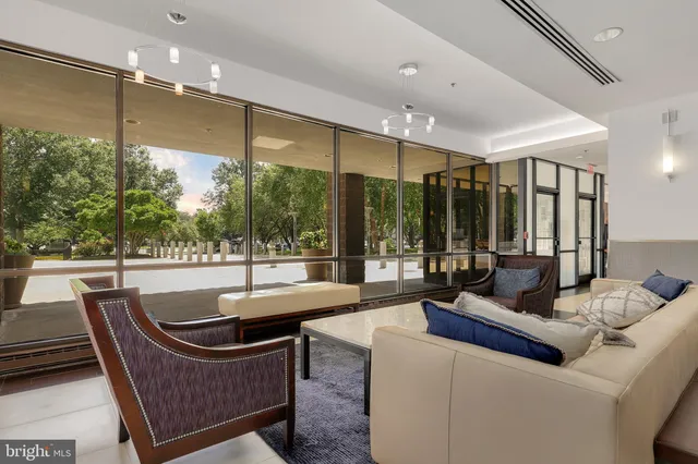 $627,000 | 6301 Stevenson Avenue, Unit 1517, Alexandria, VA 22304