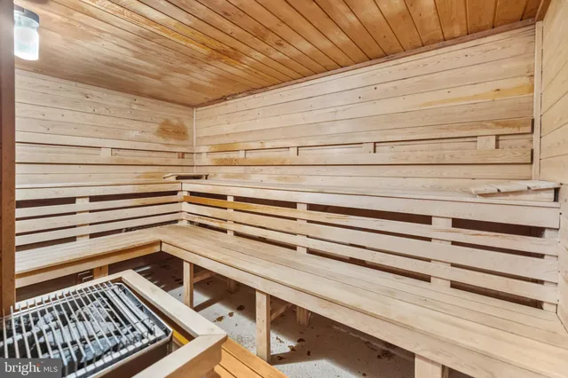 $627,000 | 6301 Stevenson Avenue, Unit 1517, Alexandria, VA 22304