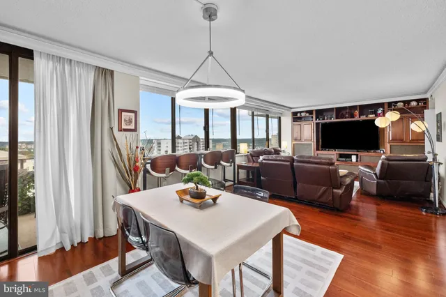 $627,000 | 6301 Stevenson Avenue, Unit 1517, Alexandria, VA 22304