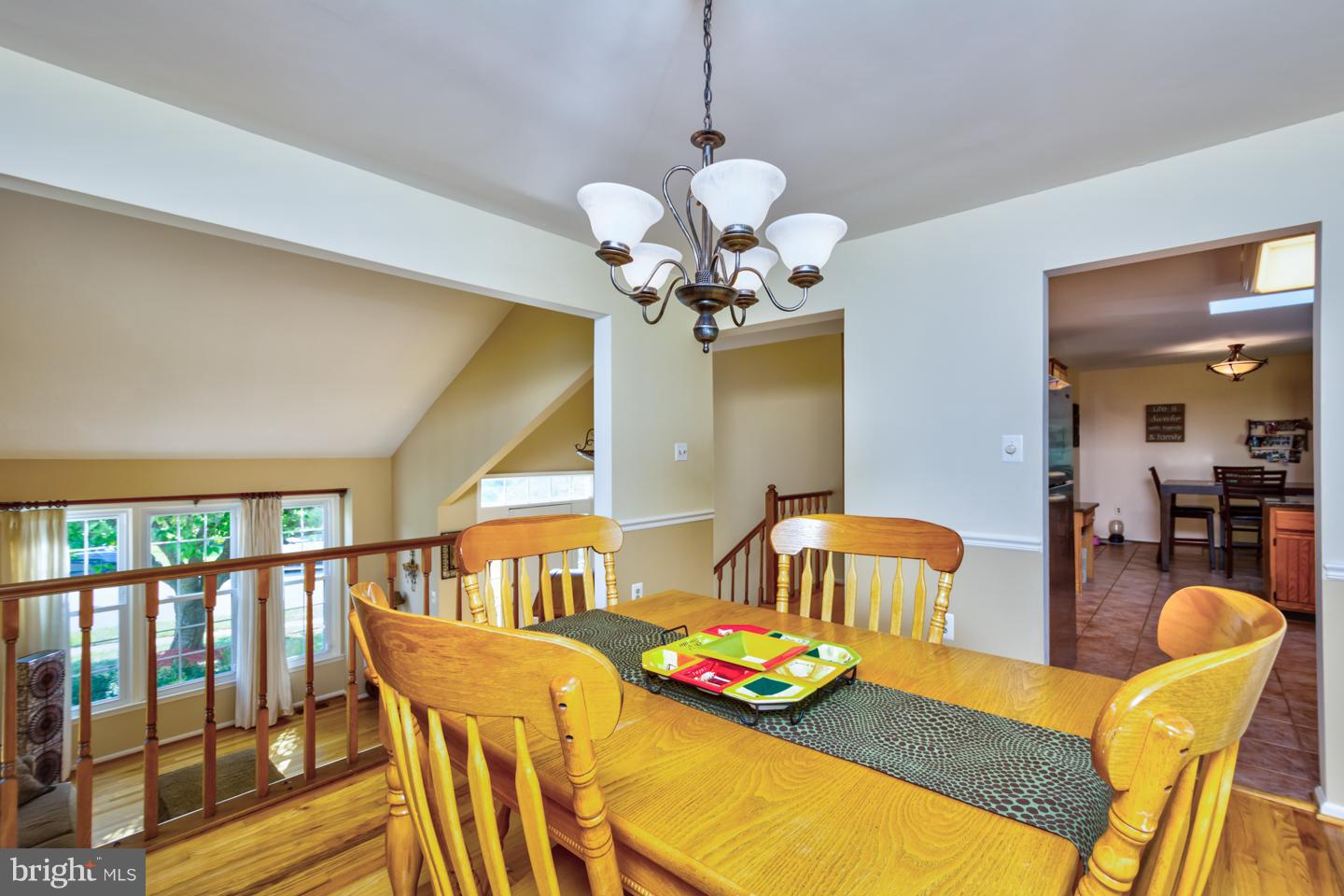 117 Country Road Sterling, VA 20165 - Photo 11 of 27 Dining Room