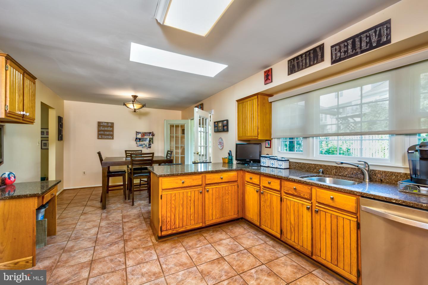 117 Country Road Sterling, VA 20165 - Photo 9 of 27 Kitchen