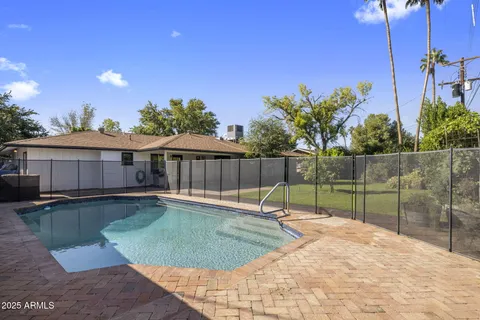 $1,100,000 | 5038 East Earll Drive, Phoenix, AZ 85018