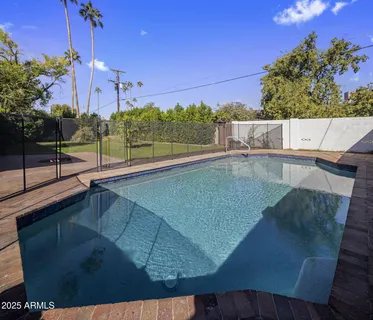 $1,100,000 | 5038 East Earll Drive, Phoenix, AZ 85018