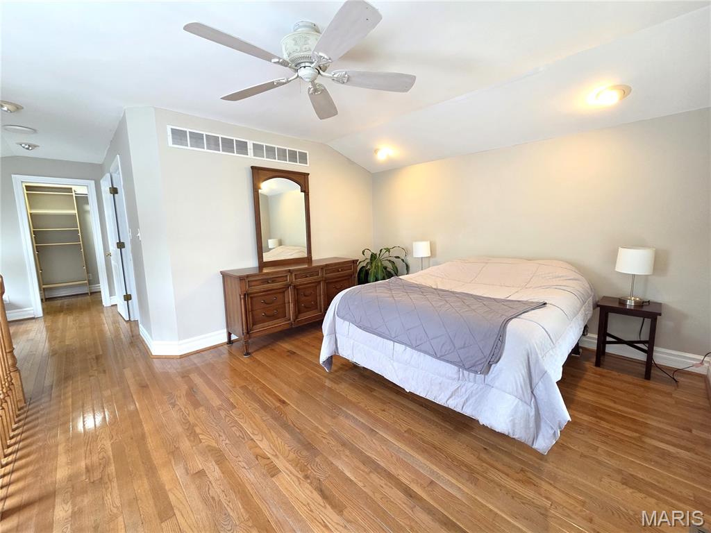 8261 Watson Road Webster Groves, MO 63119 - Photo 17 of 31