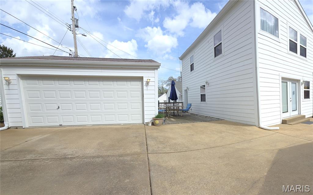8261 Watson Road Webster Groves, MO 63119 - Photo 3 of 31