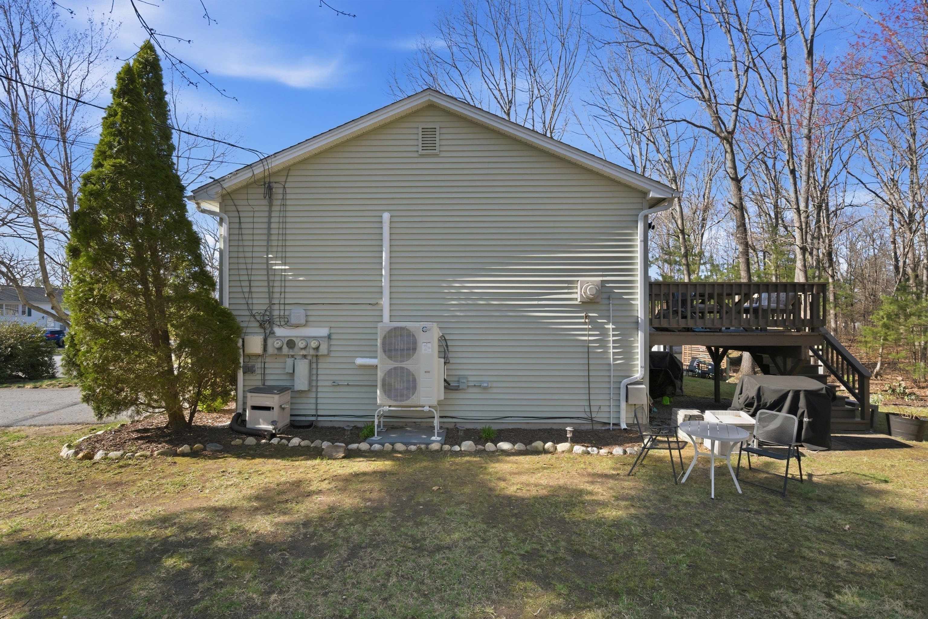 22 Derryfield Road, Unit R Derry, NH 03038 - Photo 5 of 47