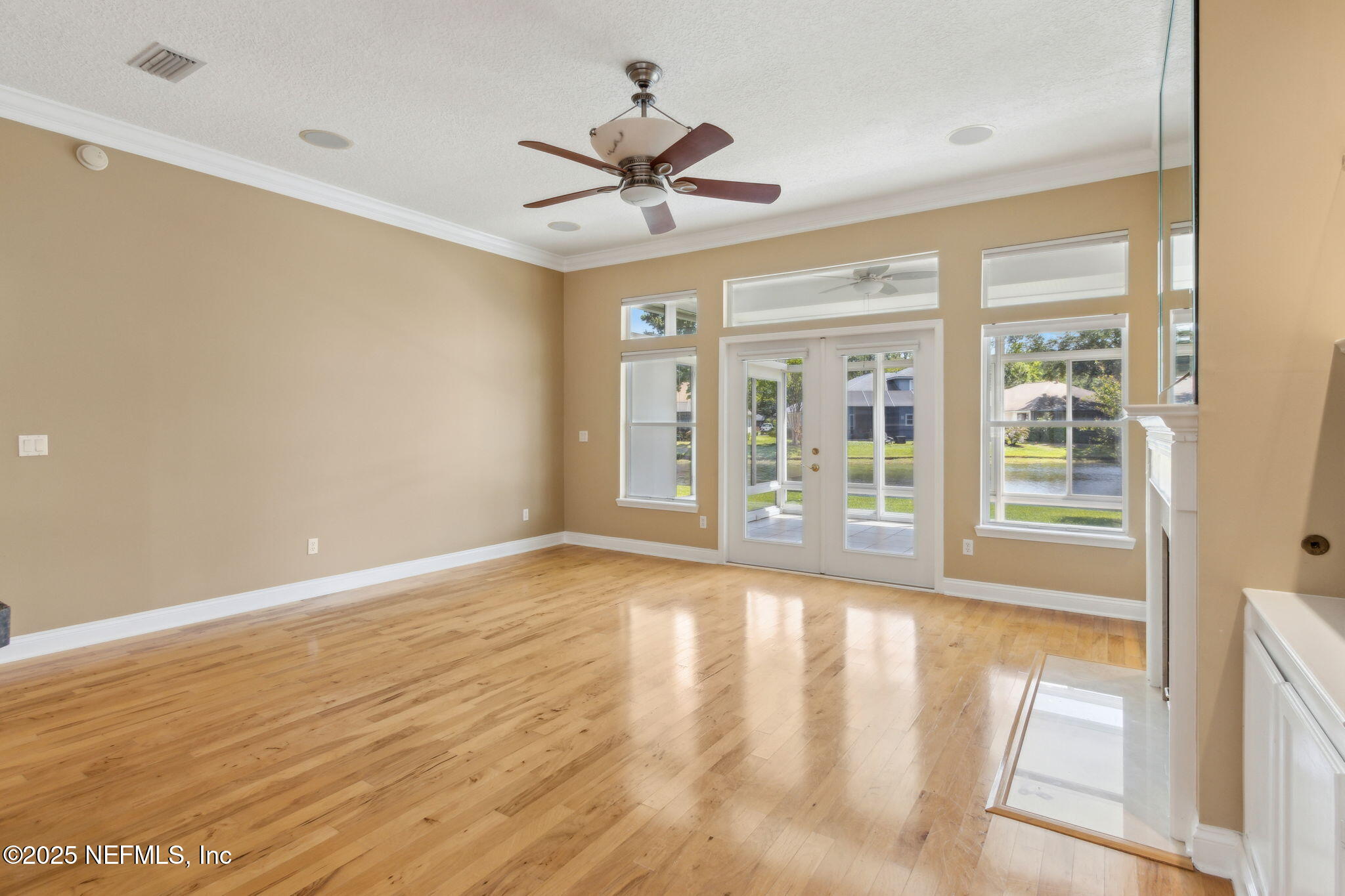 357 Edge Of Woods Road St. Augustine, FL 32092 - Photo 24 of 85 Generous Family Room w/ Surround Sound