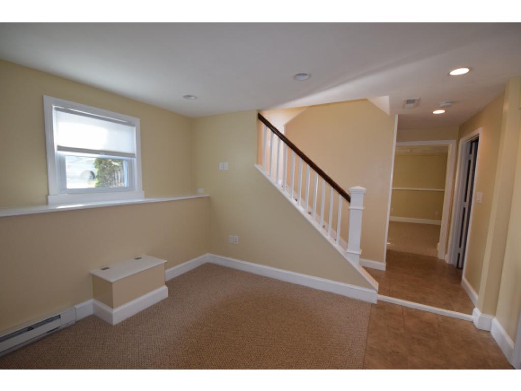 5 Old Coach Road Nashua, NH 03062 - Photo 10 of 11
