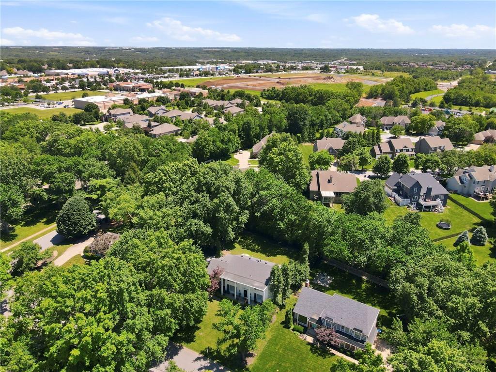 12862 Sagamore Road Leawood, KS 66209 - Photo 38 of 44