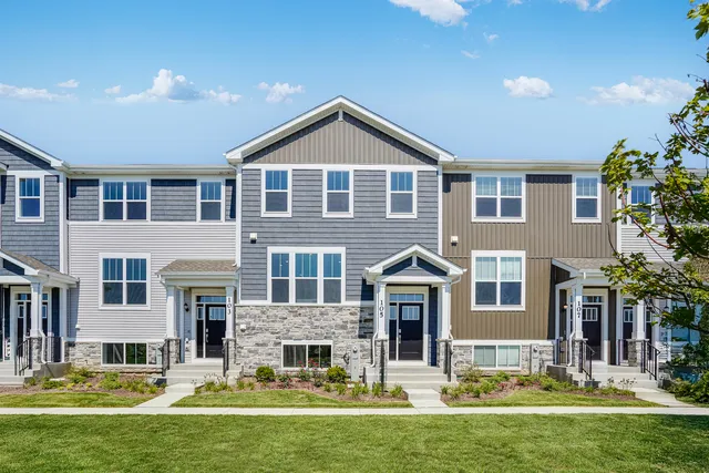 $383,599 | 105 Harvest Lane, West Dundee, IL 60118