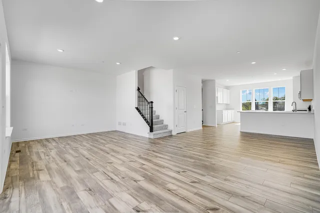 $383,599 | 105 Harvest Lane, West Dundee, IL 60118