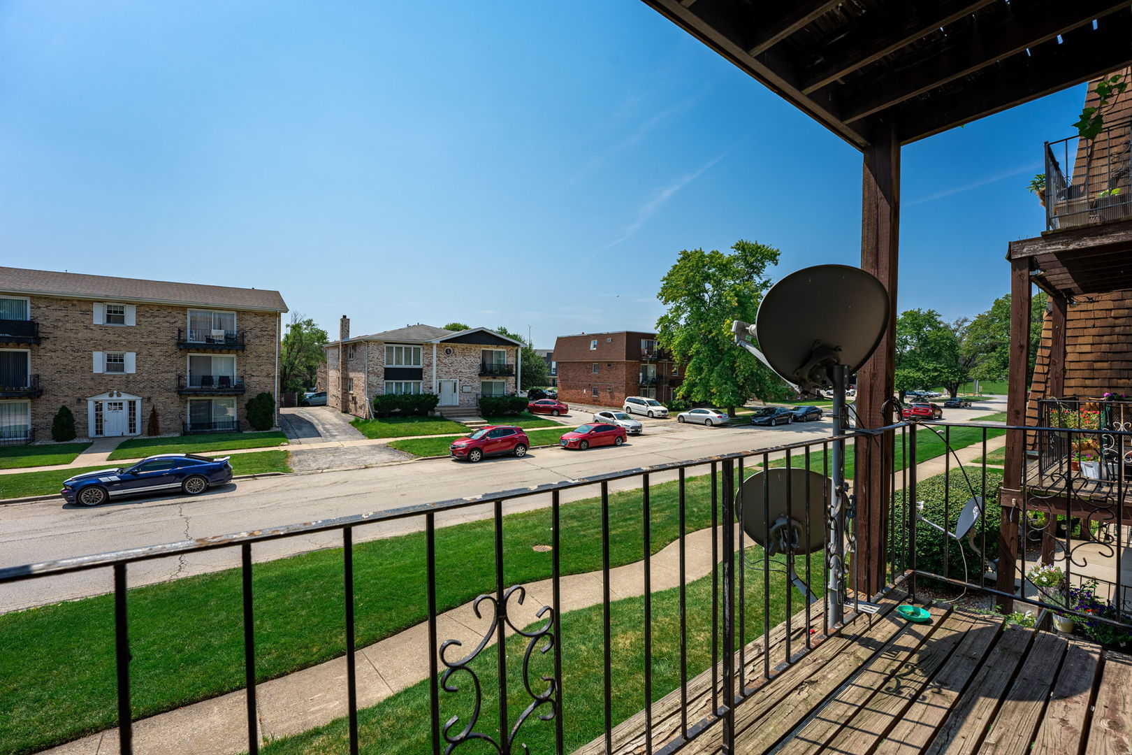 7100 99th Street, Unit 204 Chicago Ridge, IL 60415 - Photo 15 of 18 a childrens park with lots of potted plants
