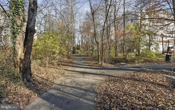 $3,100 | 4151 Castlecary Lane, Fairfax, VA 22030