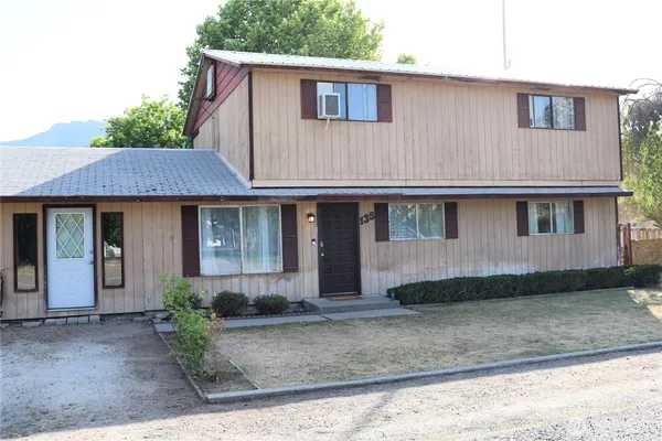 $442,500 | 135 Eveline Street, Pateros, WA 98846