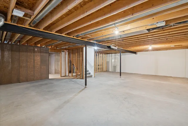 $264,900 | 913 Oakbrook Drive, Jackson, MI 49203