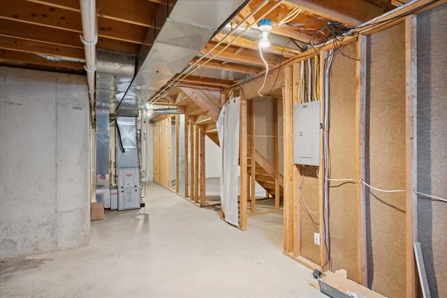 $264,900 | 913 Oakbrook Drive, Jackson, MI 49203