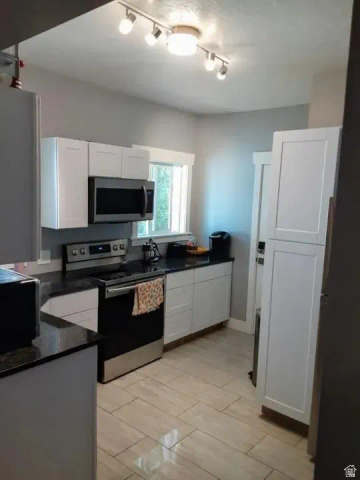 684 East 400 North Logan, UT 84321 - Photo 4 of 27