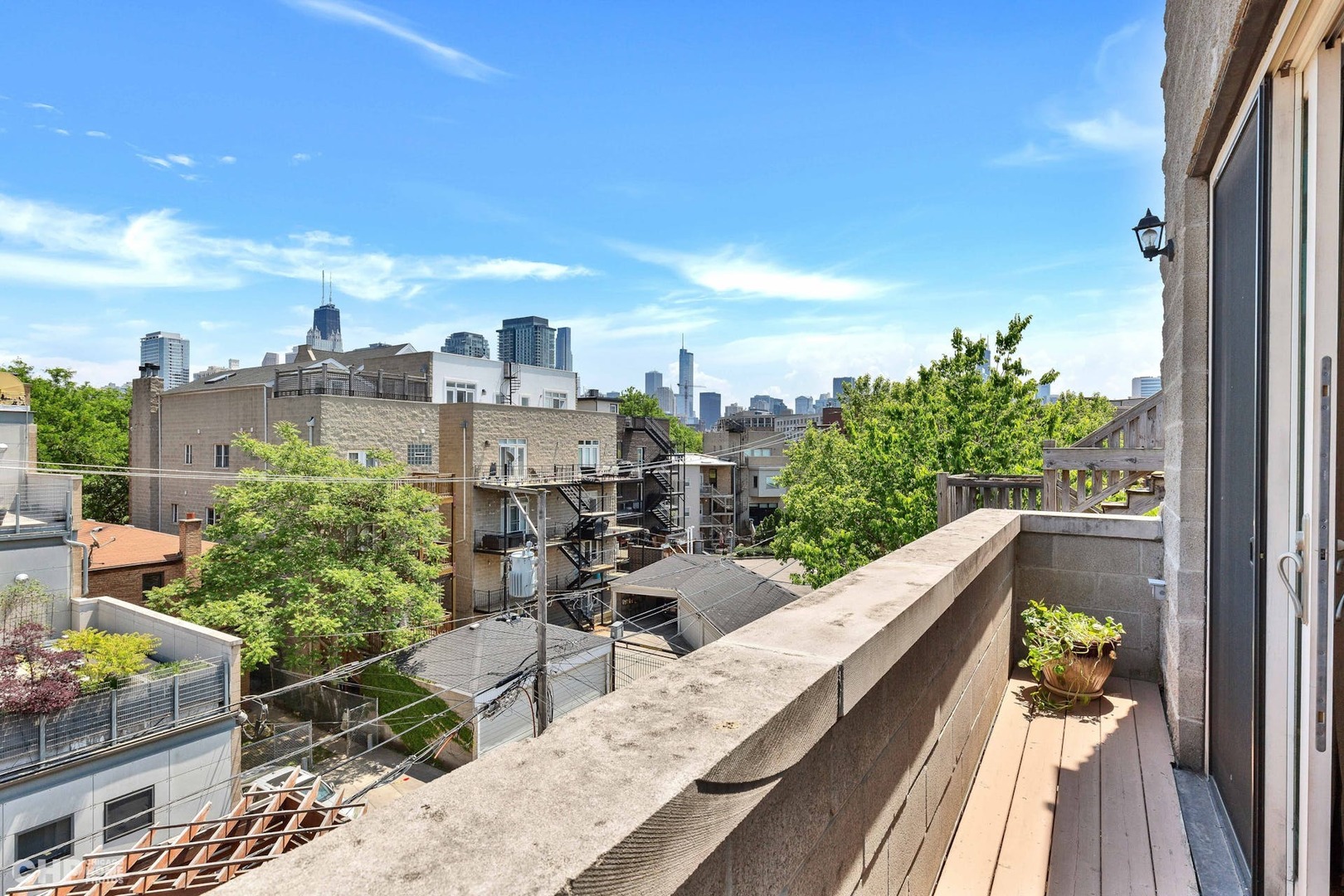 1331 North Mohawk Street, Unit 3 Chicago, IL 60610 - Photo 11 of 28 a view of balcony with furniture