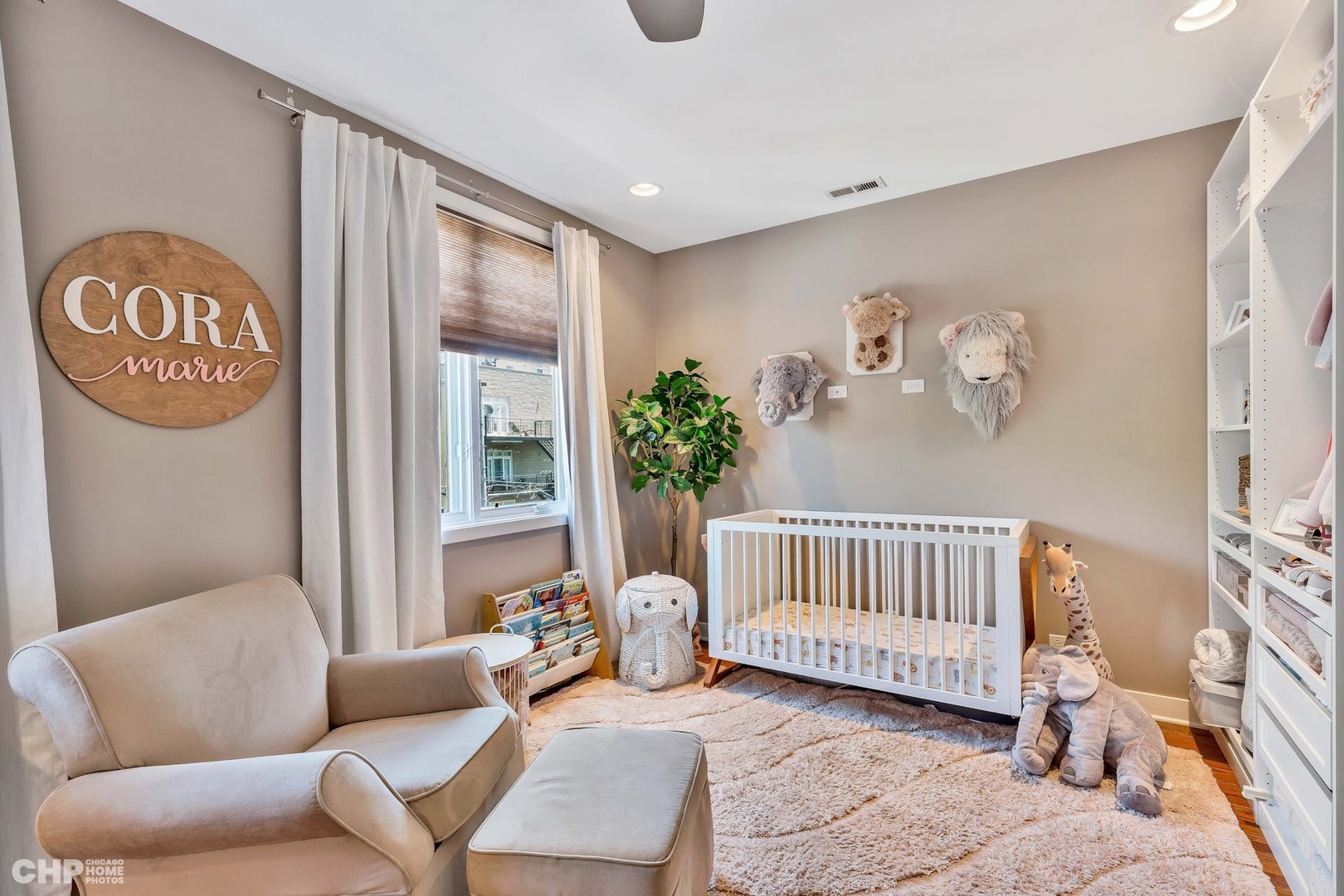 1331 North Mohawk Street, Unit 3 Chicago, IL 60610 - Photo 14 of 28 a living room with furniture and a window