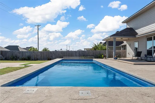 $466,000 | 11308 Gulch Drive, Lorena, TX 76655