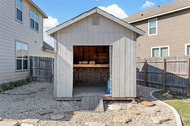 $466,000 | 11308 Gulch Drive, Lorena, TX 76655