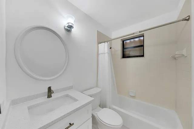 $2,600 | 4111 Coral Tree Circle, Unit 324, Coconut Creek, FL 33073