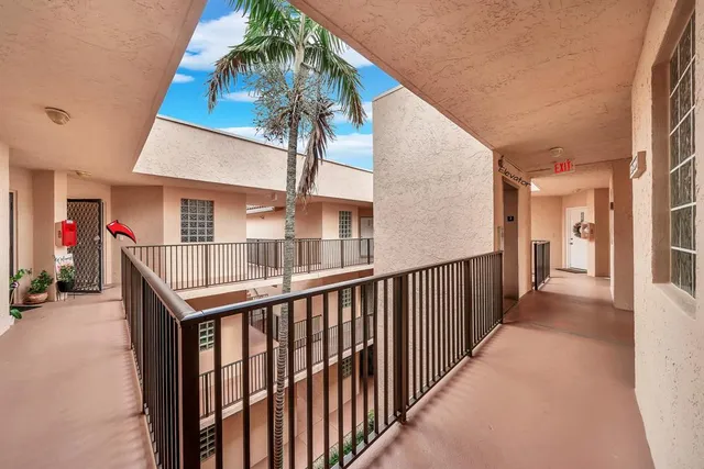 $2,600 | 4111 Coral Tree Circle, Unit 324, Coconut Creek, FL 33073