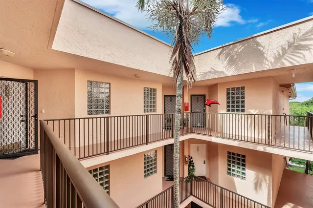 $2,600 | 4111 Coral Tree Circle, Unit 324, Coconut Creek, FL 33073