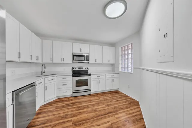 $2,600 | 4111 Coral Tree Circle, Unit 324, Coconut Creek, FL 33073