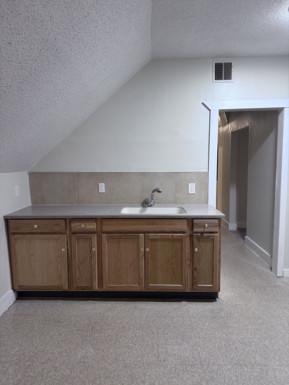191 Walnut Street, Unit 3 Holyoke, MA 01040 - Photo 1 of 3