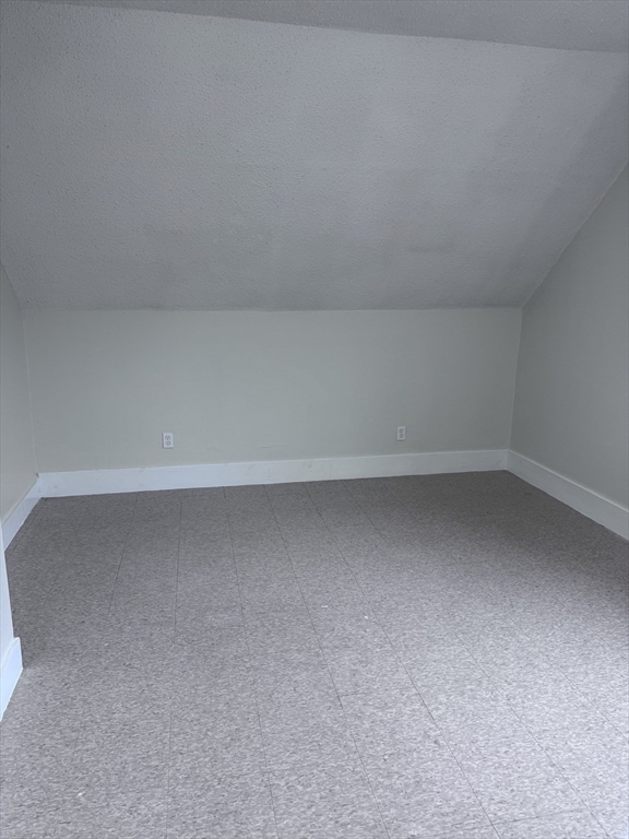 191 Walnut Street, Unit 3 Holyoke, MA 01040 - Photo 7 of 8