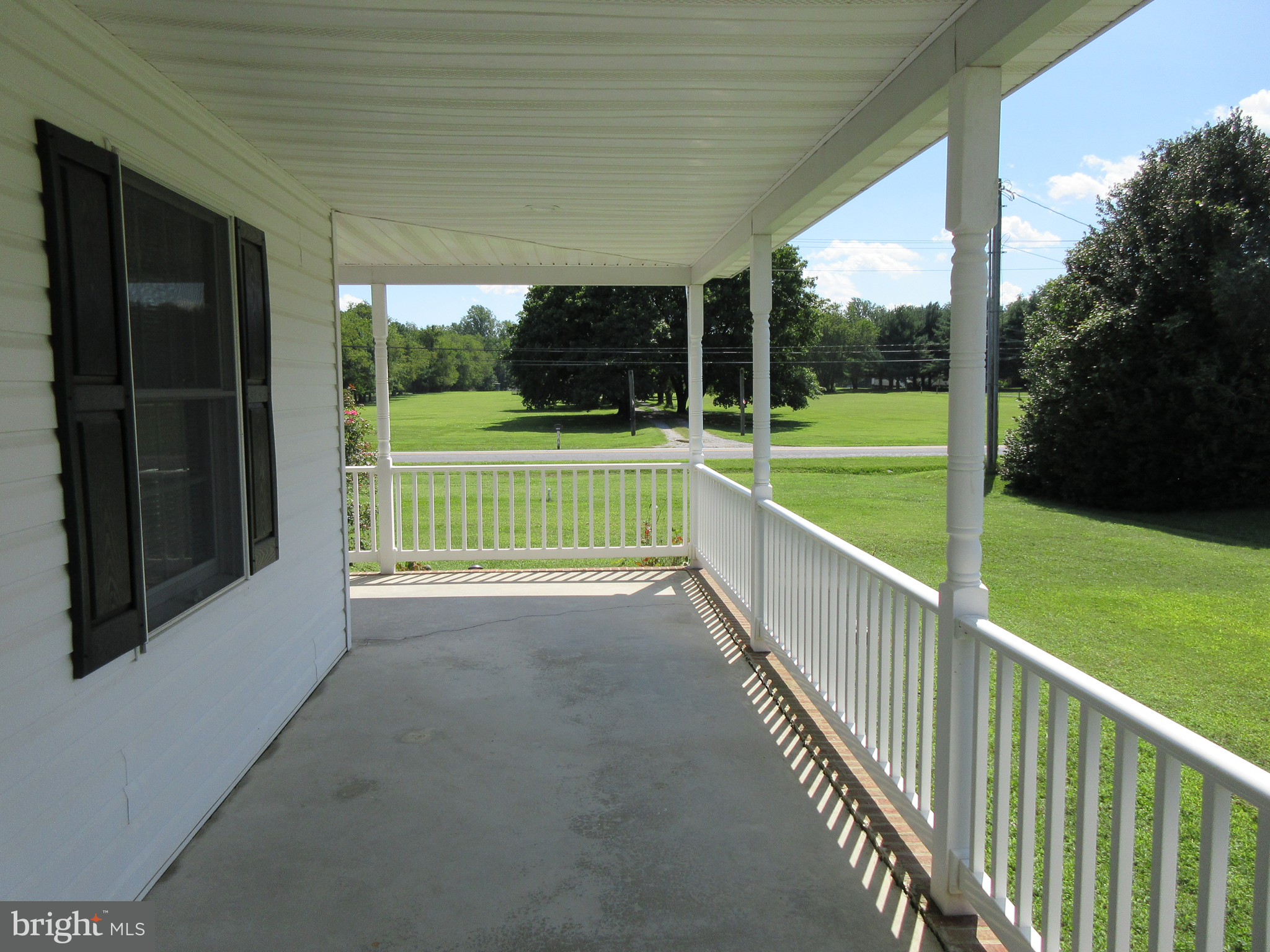 991 Church Hill Road Milford, DE 19963 - Photo 5 of 55 Side of wrap around porch
