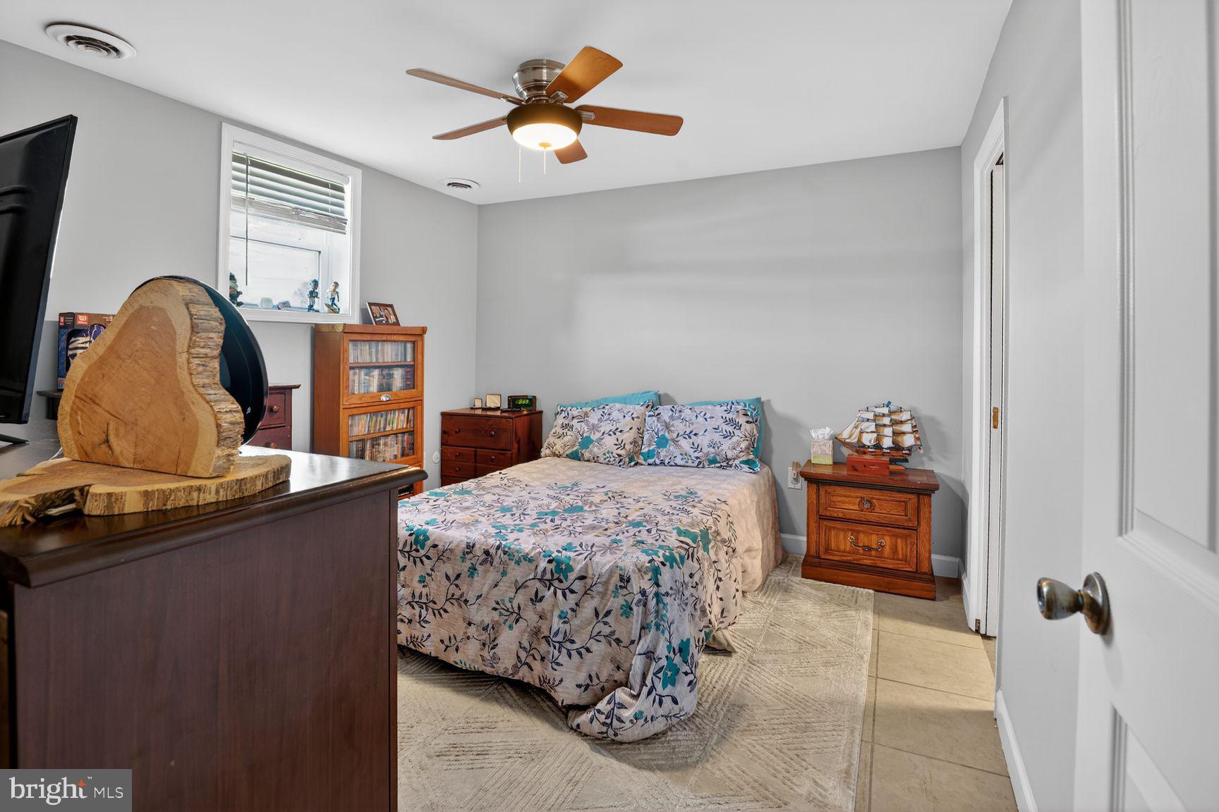 847 Streaker Road Sykesville, MD 21784 - Photo 26 of 41 Lower bedroom with walk-in closet