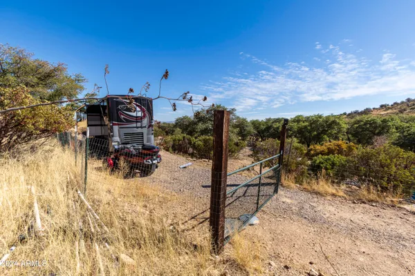 $220,000 | 4709 East Dead Bear Draw, Hereford, AZ 85615