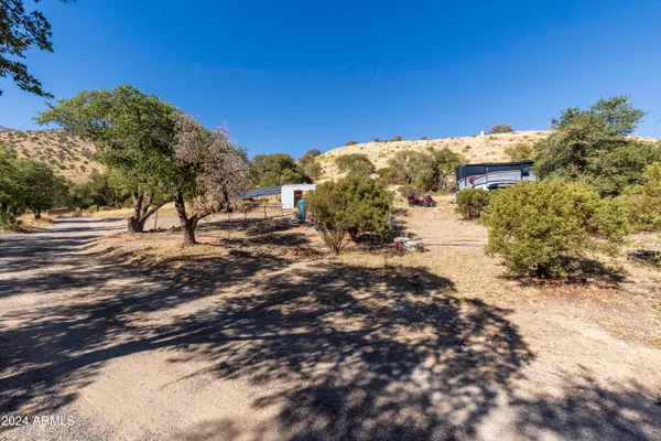 $220,000 | 4709 East Dead Bear Draw, Hereford, AZ 85615