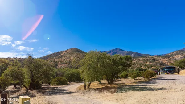 $220,000 | 4709 East Dead Bear Draw, Hereford, AZ 85615