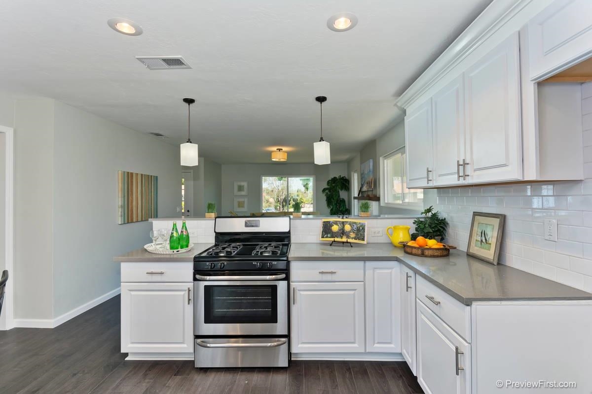 5424 Old Ranch Road Oceanside, CA 92057 - Photo 11 of 25 Gallery Image 11