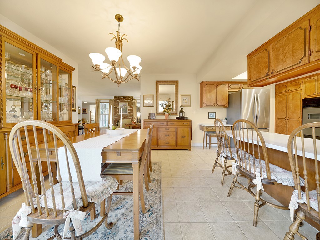 5092 Berkeley Avenue Westminster, CA 92683 - Photo 24 of 39 a view of a livingroom with furniture and a window