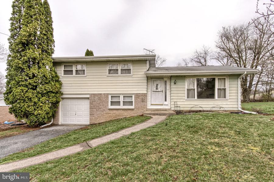 787 Null Road New Cumberland, PA 17070 - Photo 1 of 33 Gallery Image 1