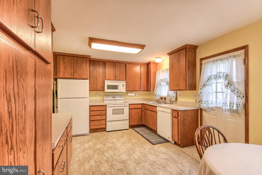 787 Null Road New Cumberland, PA 17070 - Photo 7 of 33 Gallery Image 7